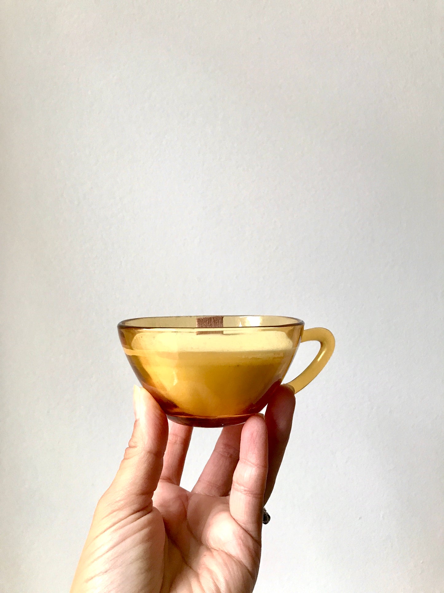 Bougie dans une tasse Duralex