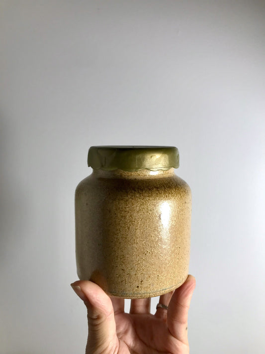 Bougie dans un pot en céramique - parfum Eucalyptus