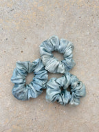 Chouchou en satin de soie bio - Sky