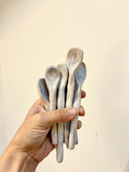 Cuillère en terres mêlées - Ocre ou Bleue